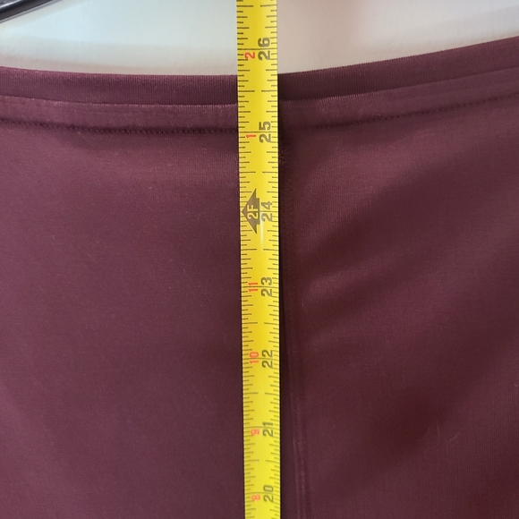 Athleta Essence Flow Long Sleeve Shirt in Antique Burgundy XS-S - Picture 13 of 14